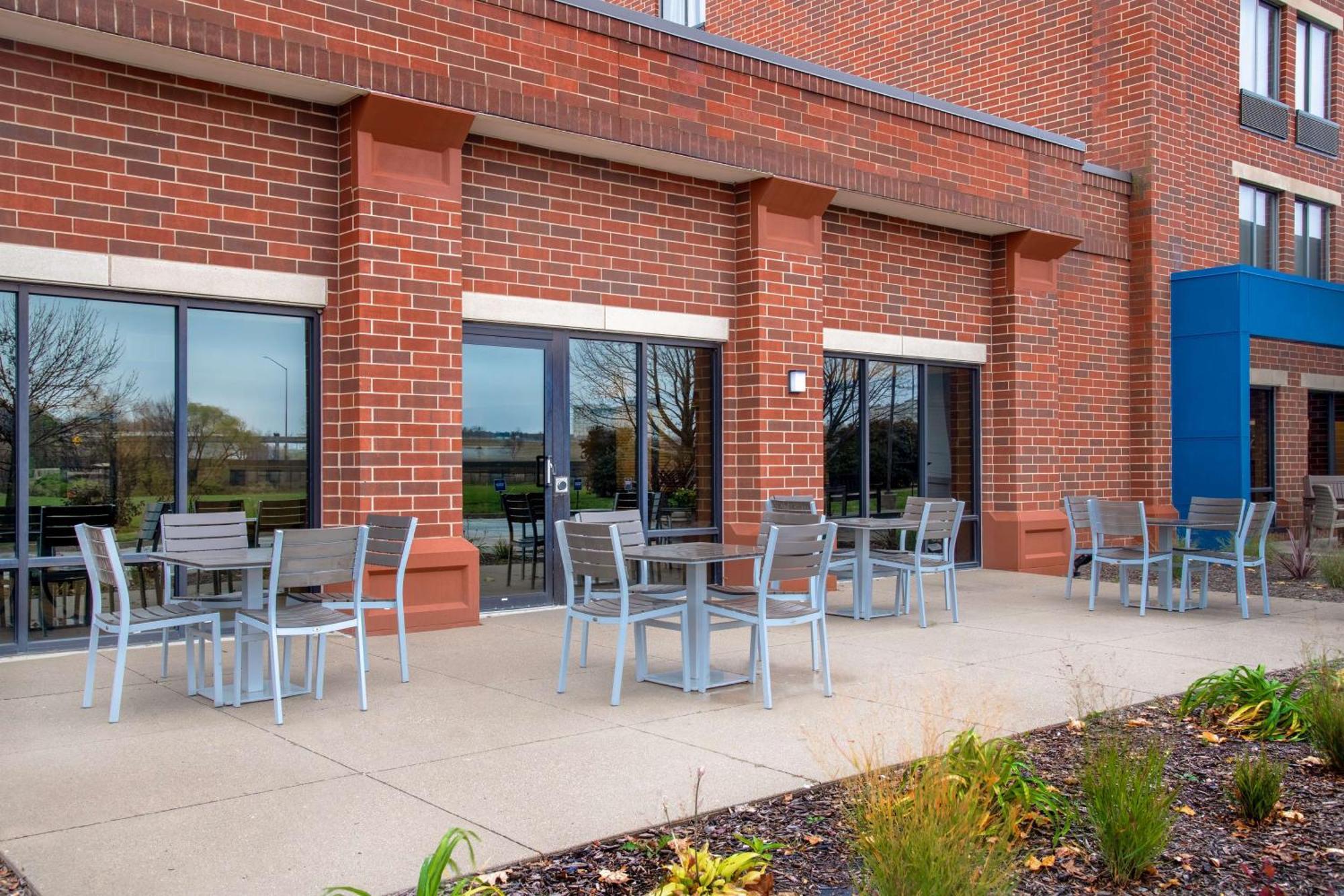 Hampton Inn West Des Moines Lake Drive Exterior foto